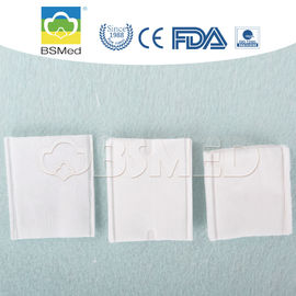 Square Cotton Wool Pads Plain Pattern High Absorbency FDA Certification